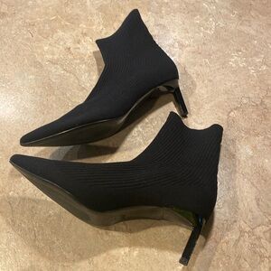 Zara’s soft booties size 40